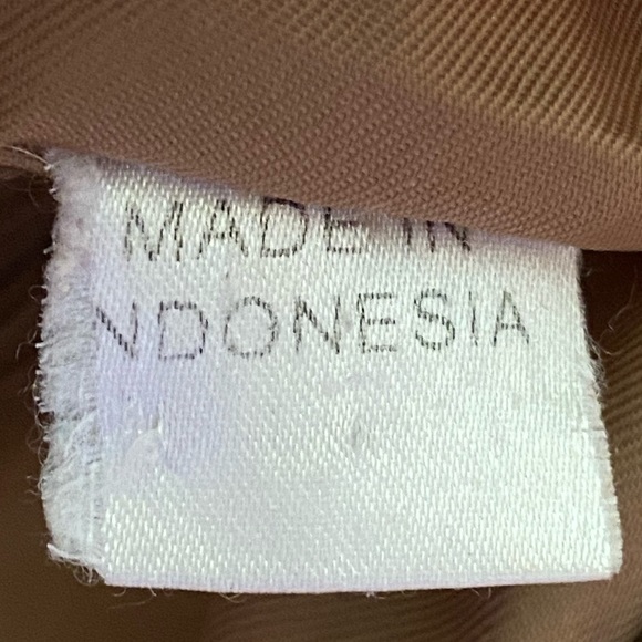 The Sak Beige Woven Classic Handbag With Strap Inside / Outside Pockets - Picture 9 of 9